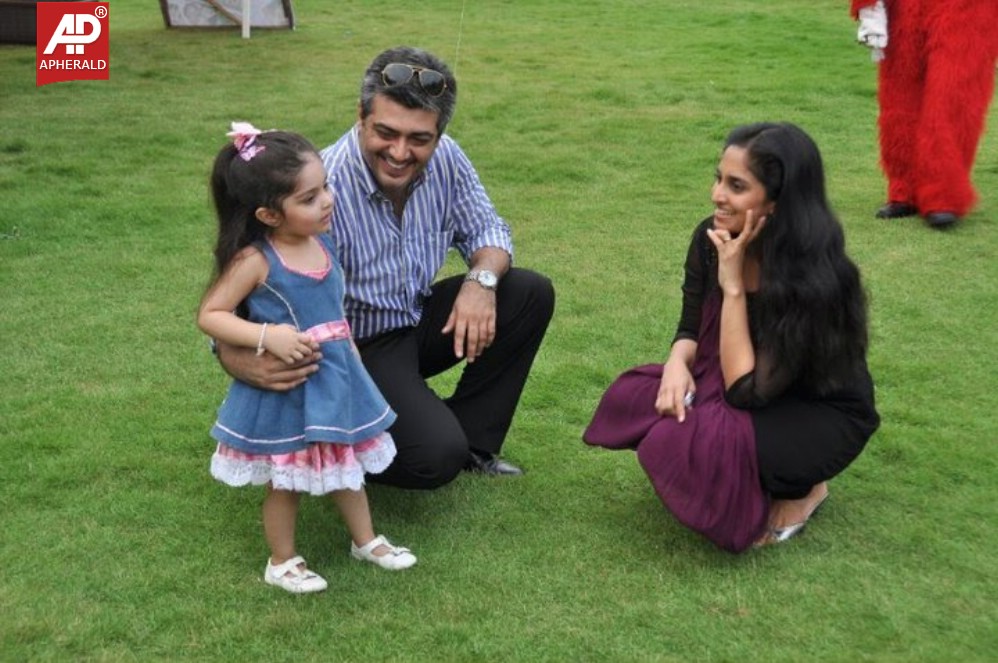 tamil actor ajith family photos