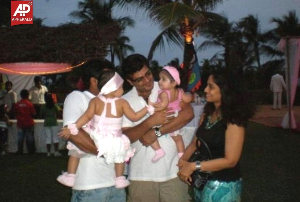 tamil actor ajith family photos