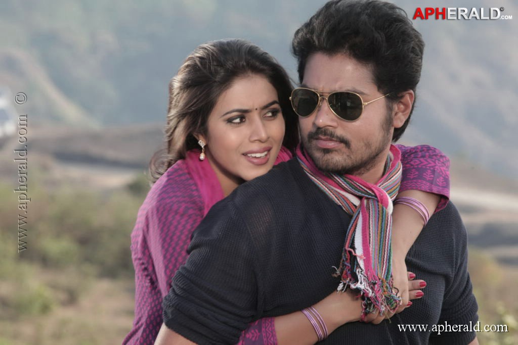 Telugulo Naaku Nachani Padam Prema Stills