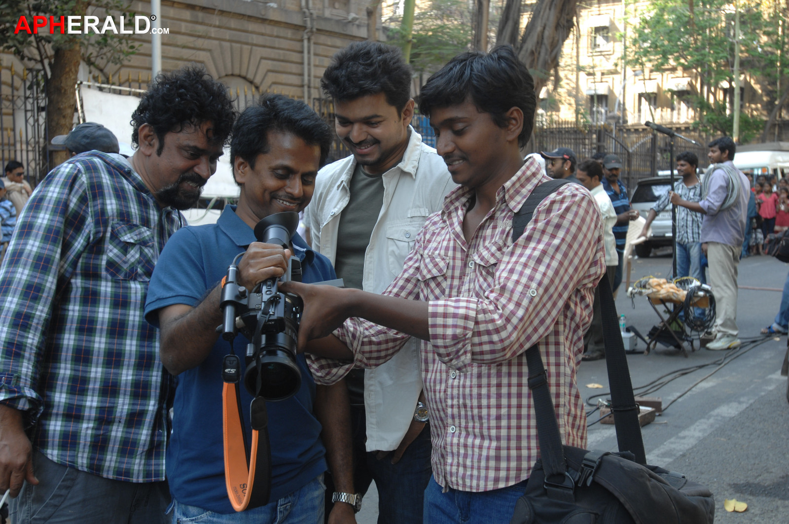 Thuppaki Movie Working Stills