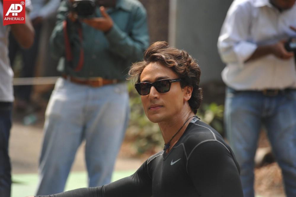 Tiger Shroff Stunt Performance