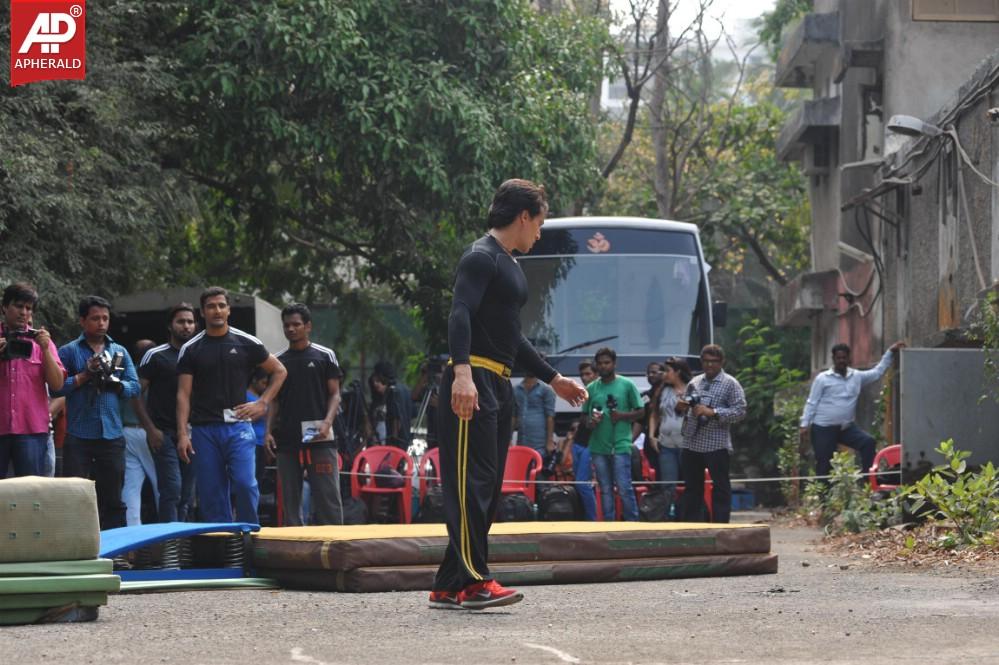 Tiger Shroff Stunt Performance