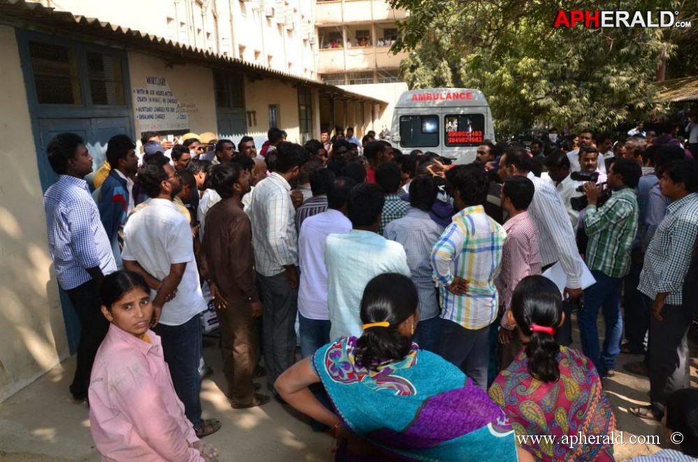 Uday Kiran Dead Body More Photos