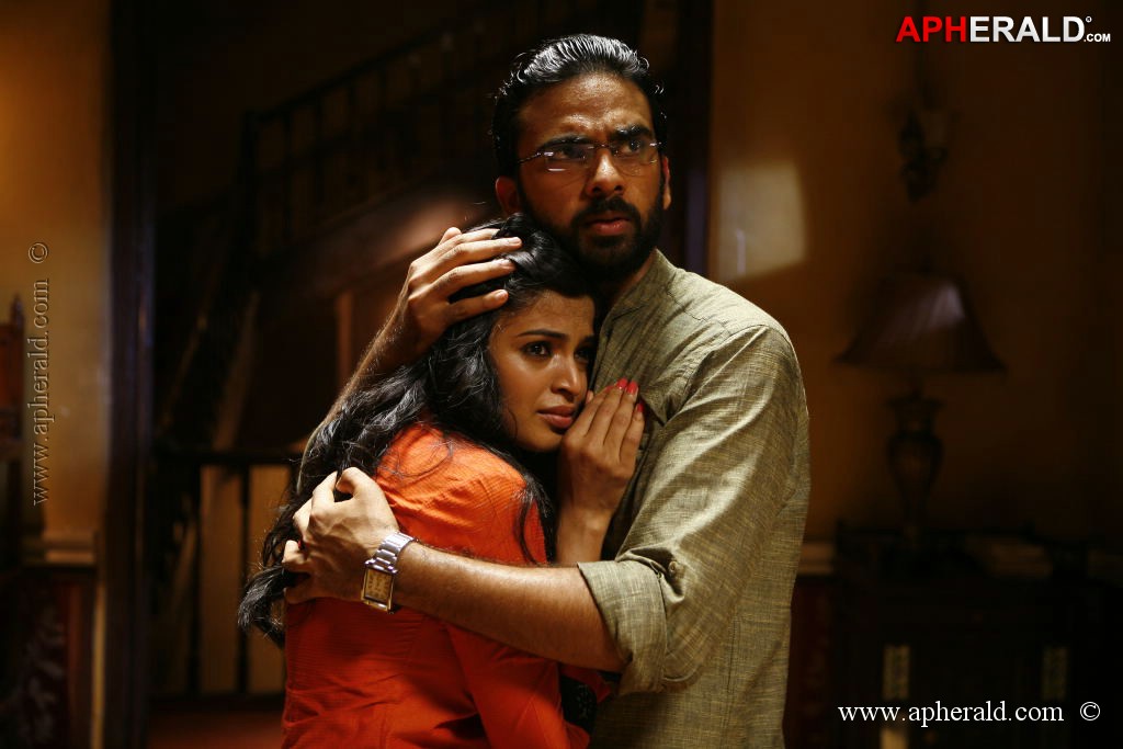 Villa Movie Stills