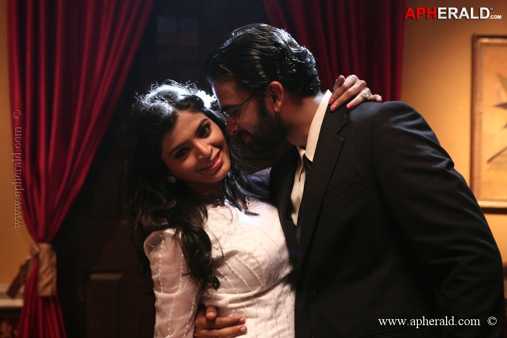 Villa Movie Stills