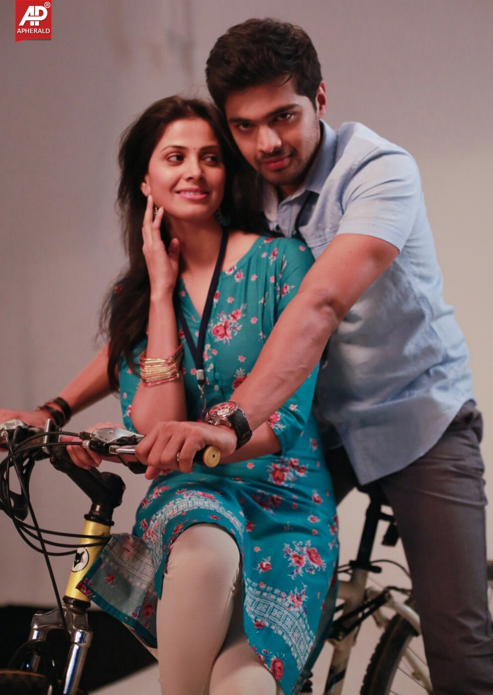 Weekend Love Movie New Stills