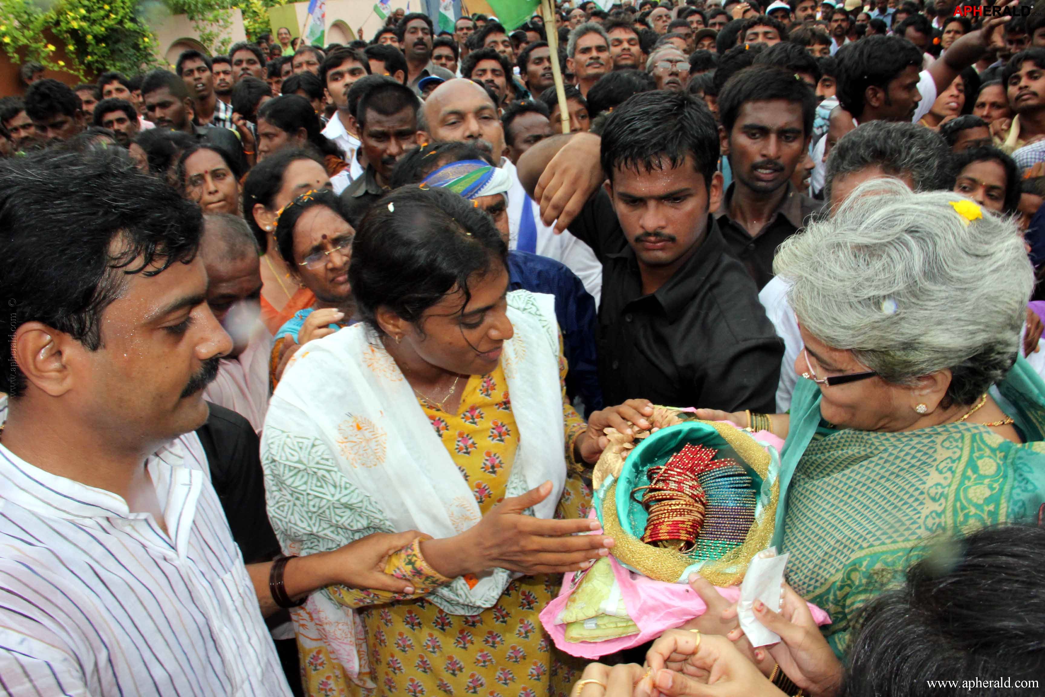 Ys Sharmila Padayatra Photos