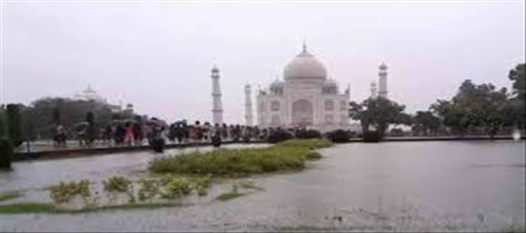 Concerns Over Taj Mahal: Water Leakage in Main Dome Following Heavy Rain