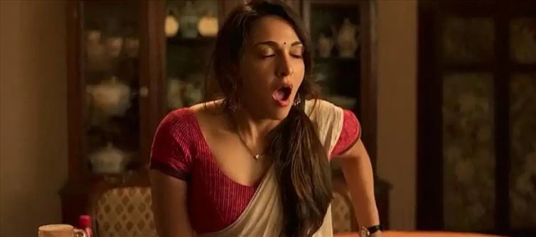 Advani Sexy - Kiara Advani is National Crush - Rashmika is Porn Star