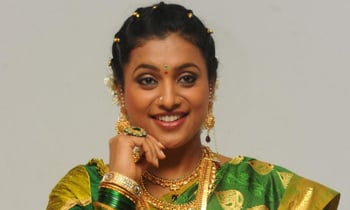 Telugu Roja Sex Videos - Sexy aunty's naughty TV comments