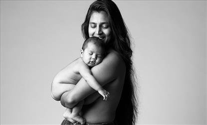 Kasthuri Hot Vedio - Pic Talk: Yesteryear actress goes topless to promote breast feeding