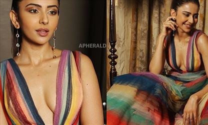 Telugu Heroine Rakul Preet All Sex Videos Com - Rakul Preet Upset with the Sex Scene in NGK