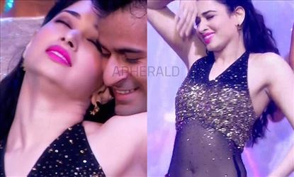 Tamanna Bf Videos Com - 5 Hot and Oops Moments of TAMANNAAH during Stage Performan