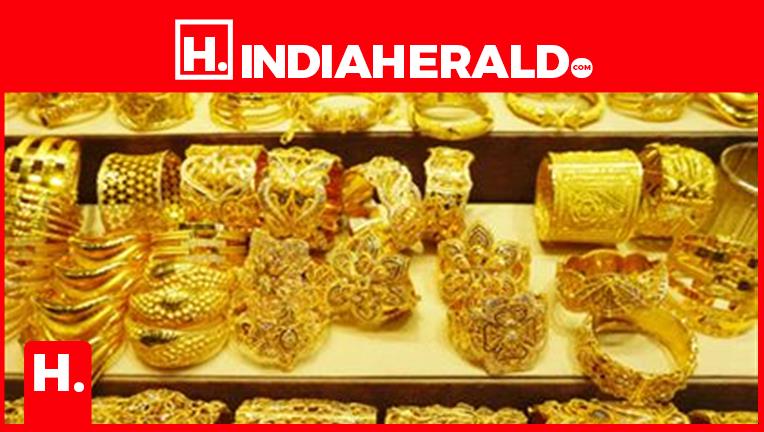 Gold closed at Rs 39930 per 10 gram on Tuesday