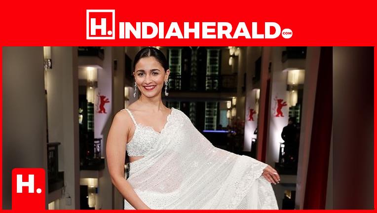 Alia Bhatt Tempts our Mood in White Low Hip Transparent Saree