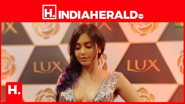 Adah Sharma Any Porn - Adah Sharma strikes again