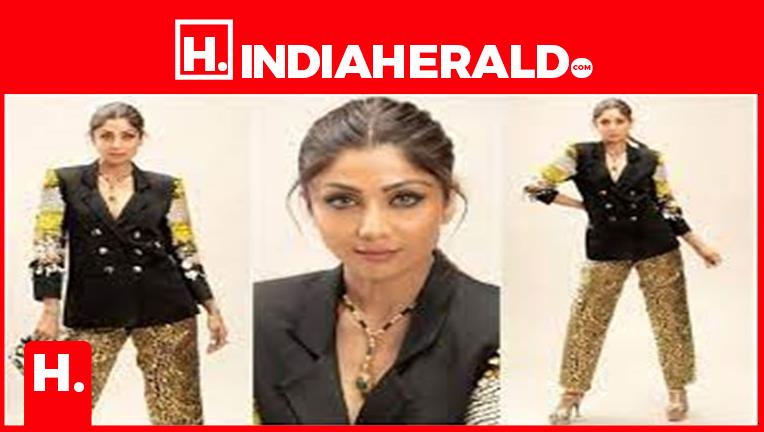 Shilpa Shetty Blue Print Movies - Shilpa Shetty in Cheetah Outfit: Masked Husband.. ?